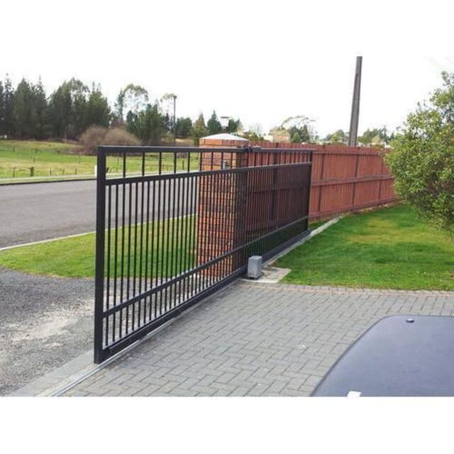  Adornos de puertas corredizas negras de puerta de hierro forjado de metal con recubrimiento de polvo de fácil montaje de fábrica de China